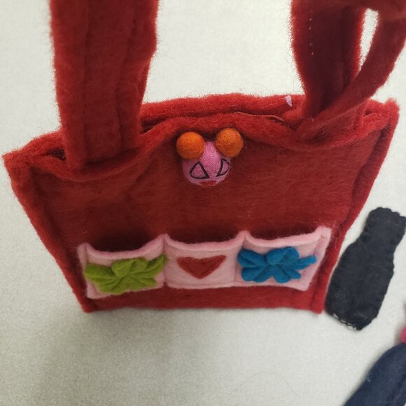Handmade Fair Trade Puppet Bag with 3 finger puppets - Picture 6 of 12